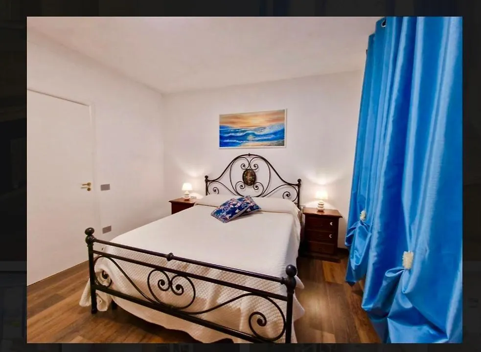 Enjoy Siena Apartment 0*,